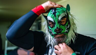 Meet Michel Mulipola - the Green Party candidate body-slamming opponents on weekends