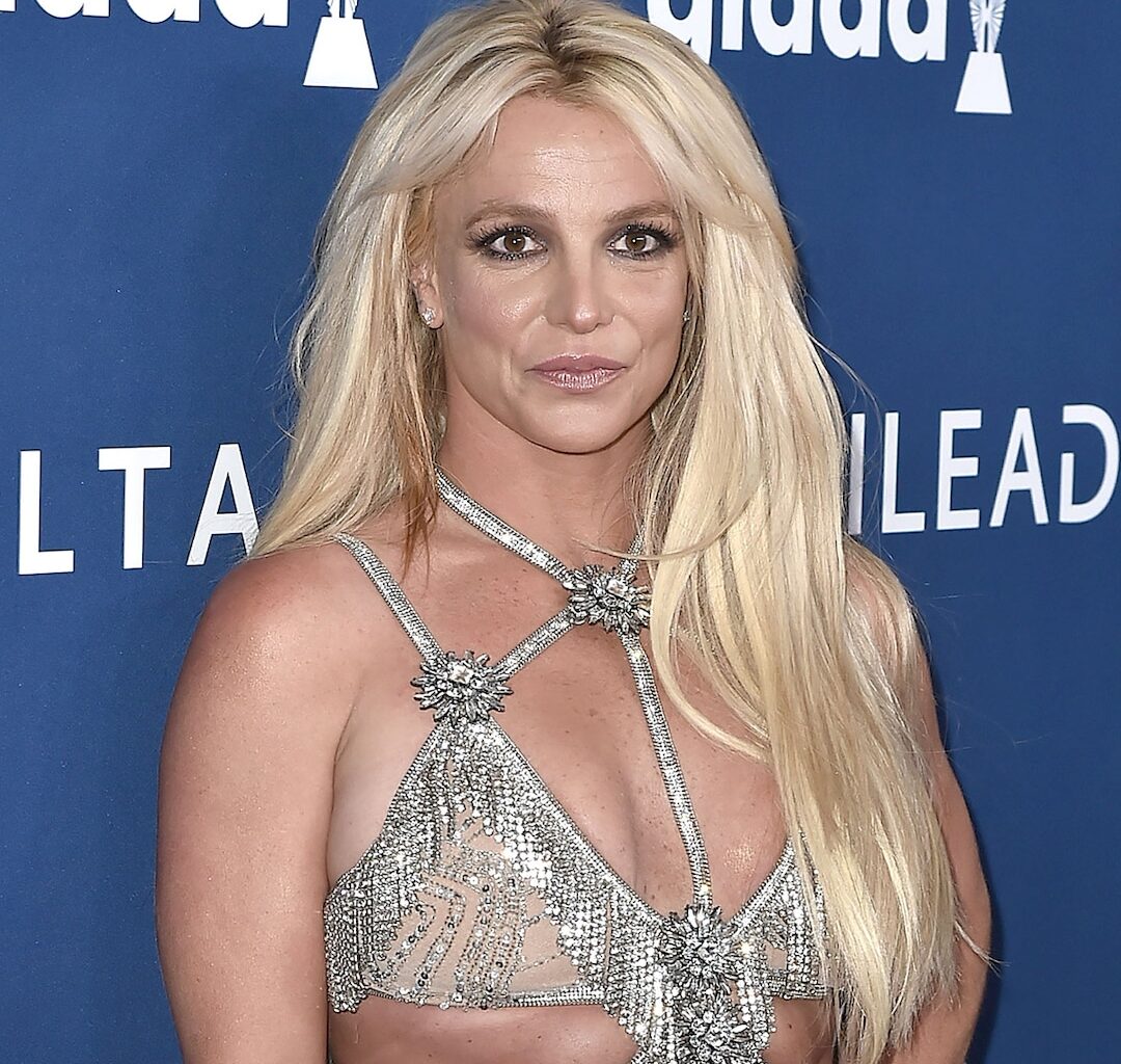 Britney Spears Debuts Hair Transformation 
