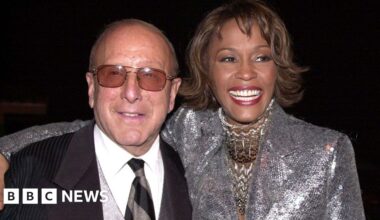 Clive Davis, music mogul behind Whitney Houston and Bruce Springsteen, dies aged 94 - BBC