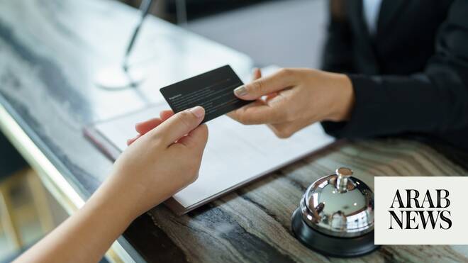 Saudi POS spending holds above $3bn despite weekly slowdown 