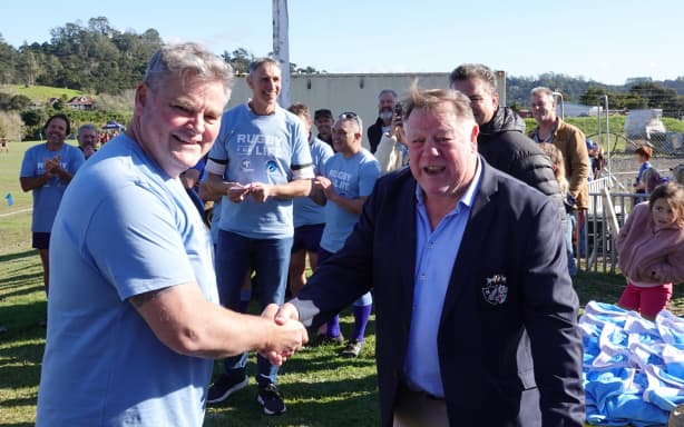 TVNZ sports presenter Andrew Saville and All Black legend Grahame Thorne.