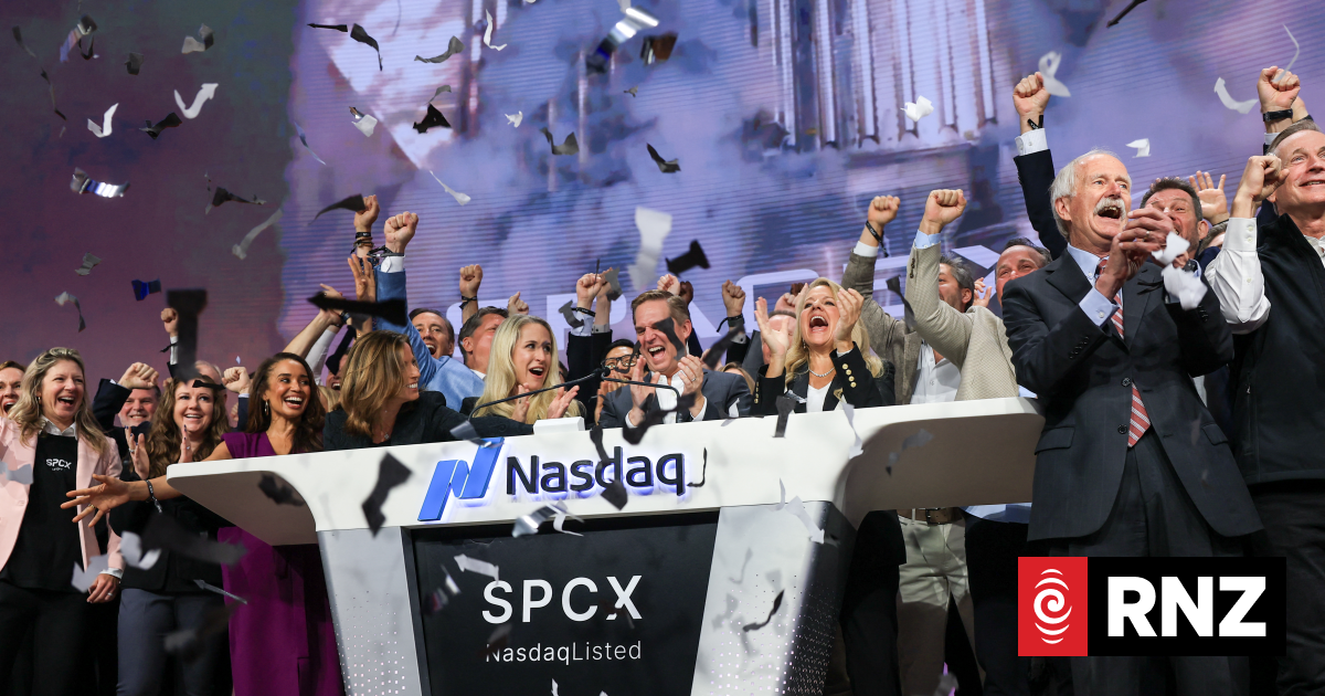 SpaceX launches US$2 trillion market debut - the largest IPO in history