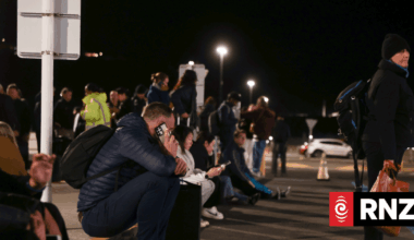 Stranded travellers return to Wellington Airport after fire disruption