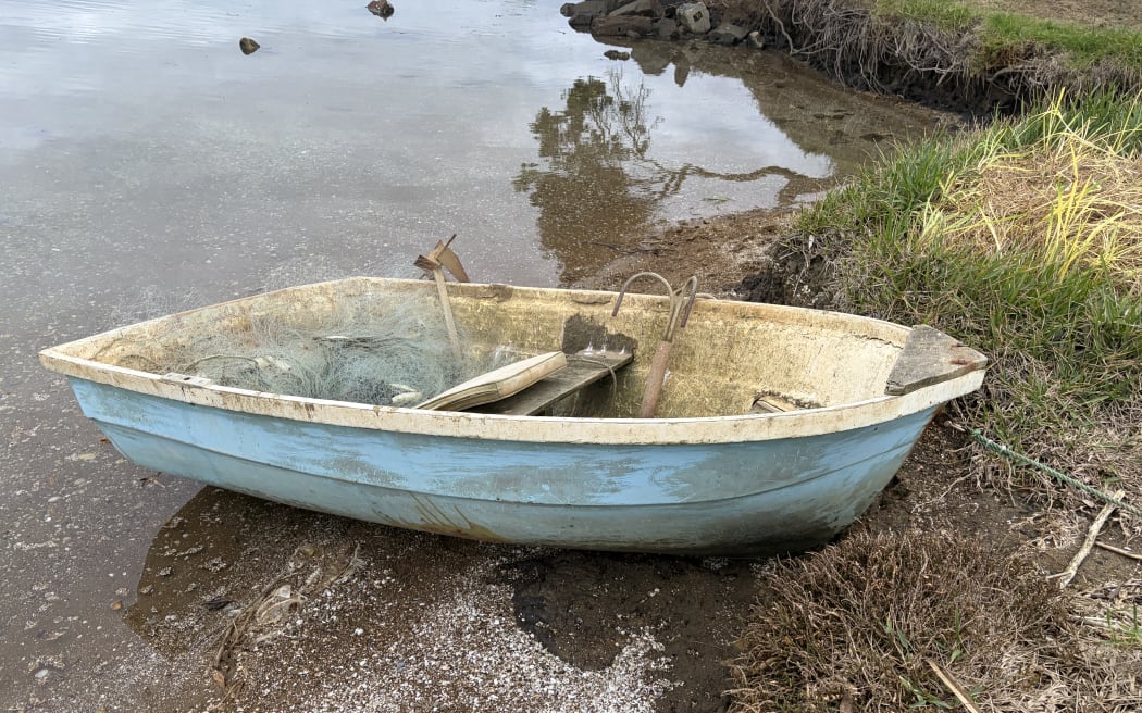 The dinghy was found at Hihi Beach on Thursday 11 June.