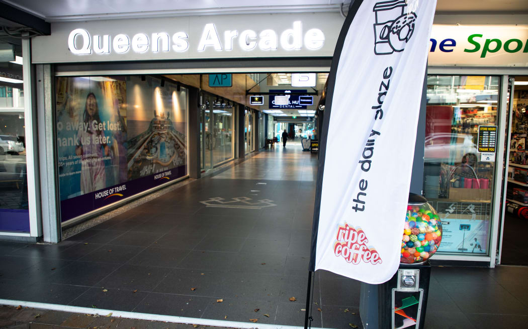 The entrance of Queens Arcade, Lower Hutt