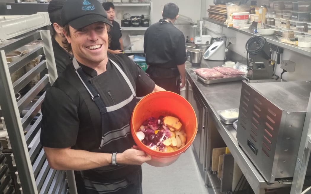 Novotel New Plymouth executive chef Richard Ponders says Green Loop is providing a neat solution to what had been a tricky problem.