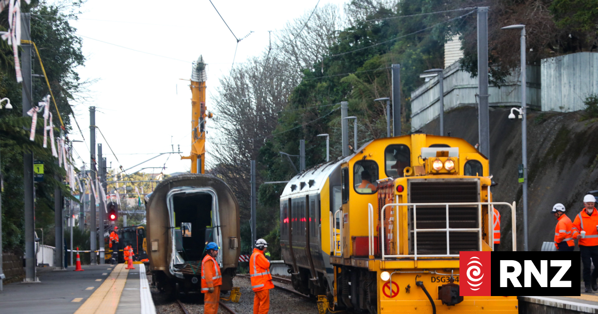 Wellington's Johnsonville line to reopen after train derailment