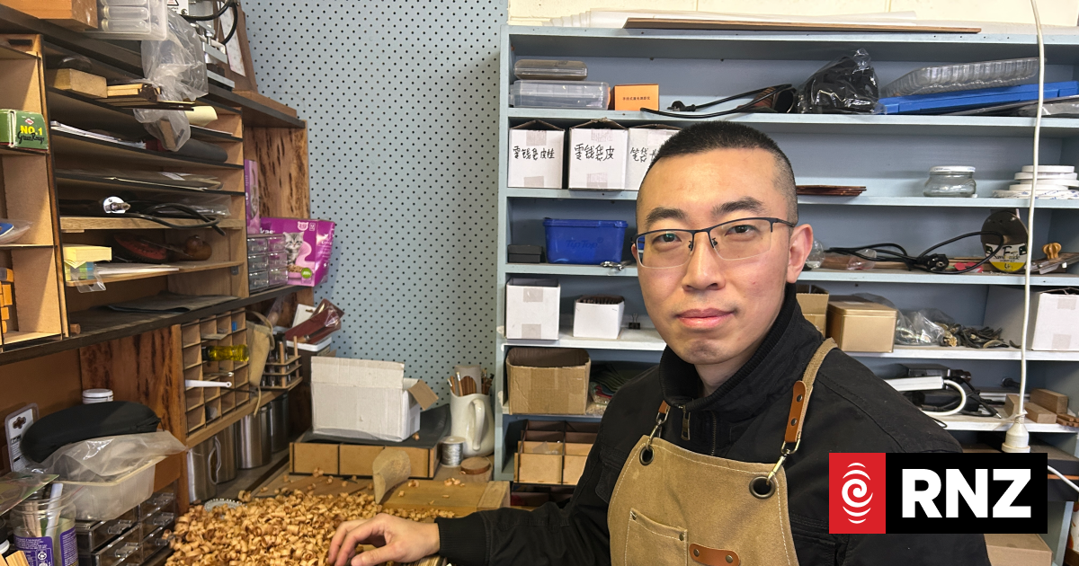 Failed violin project kindles Andrick Li's passion for making chopsticks
