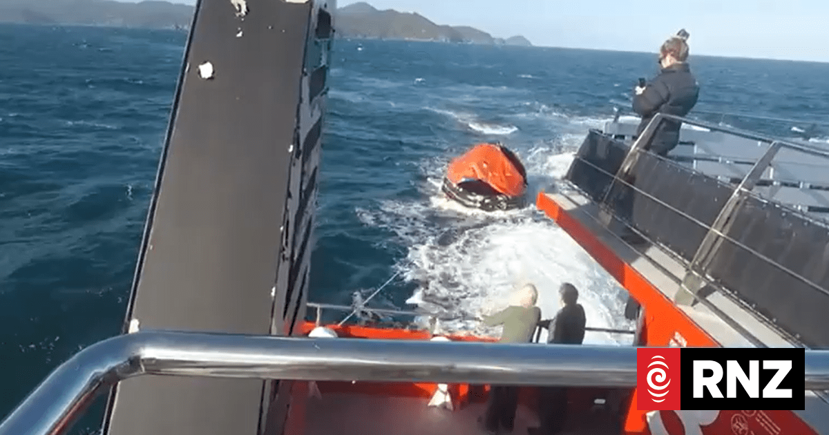Great Barrier Island ferry loses both life rafts