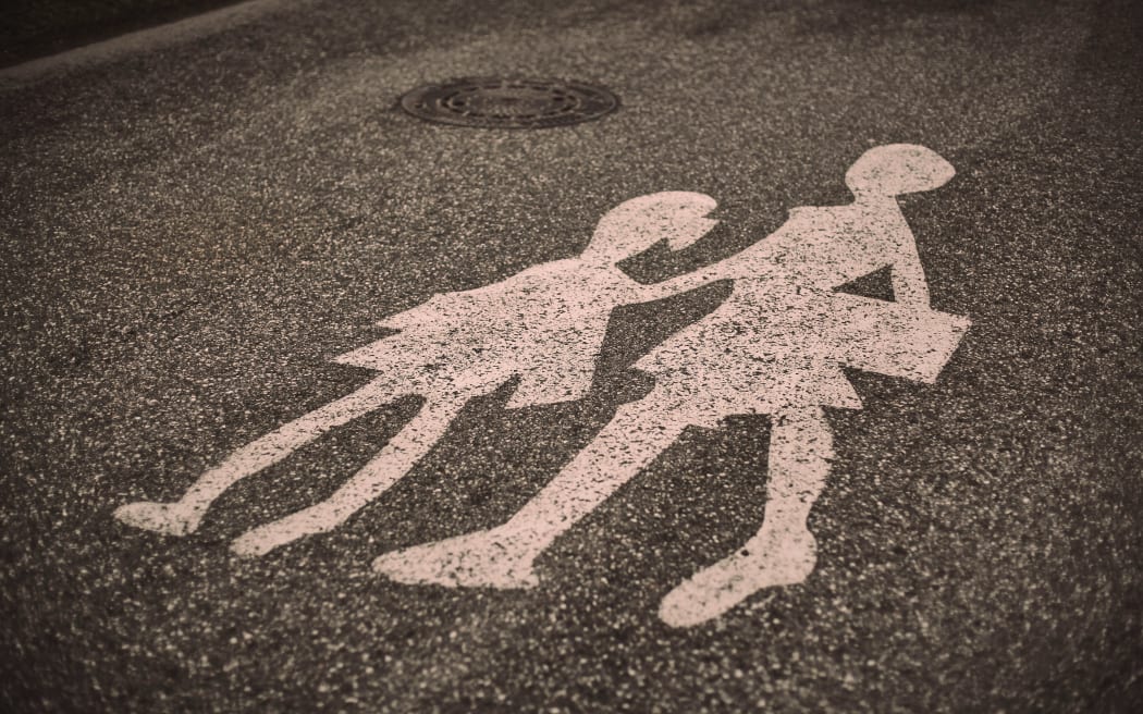 WALKING SIGN