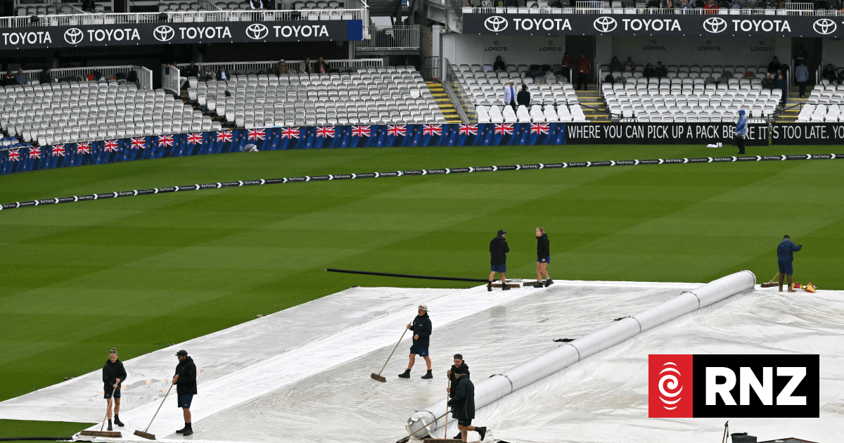 Rain frustrates England and Blackcaps at Lord's
