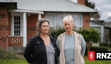 Homeowners want builder Aaron Jessett barred after losing thousands on unfinished jobs