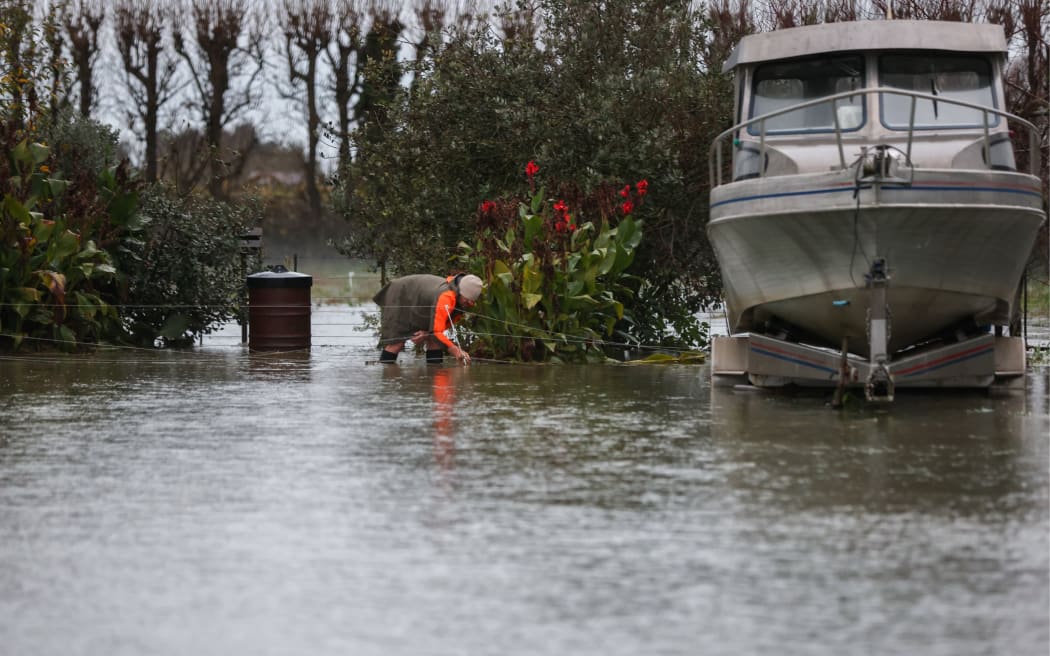 Homes have lost power and roads are closed across the top of the South Island after heavy rain caused flooding overnight. Up to 700mm of rain has fallen in the area in the last 12 hours. MetService meteorologist John Law told First Up that Kahurangi National Park, Collingwood and Tākaka had been the most affected. It said the worst affected areas were Riwaka, Wakefield and Spring Grove.