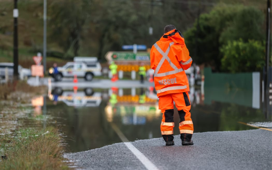 Homes have lost power and roads are closed across the top of the South Island after heavy rain caused flooding overnight. Up to 700mm of rain has fallen in the area in the last 12 hours. MetService meteorologist John Law told First Up that Kahurangi National Park, Collingwood and Tākaka had been the most affected. It said the worst affected areas were Riwaka, Wakefield and Spring Grove.