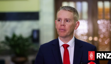 Labour to announce cost-of-living policy this week, Chris Hipkins says