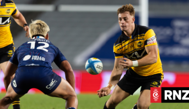 Live: Hurricanes v Blues, Super Rugby Pacific semi-finals