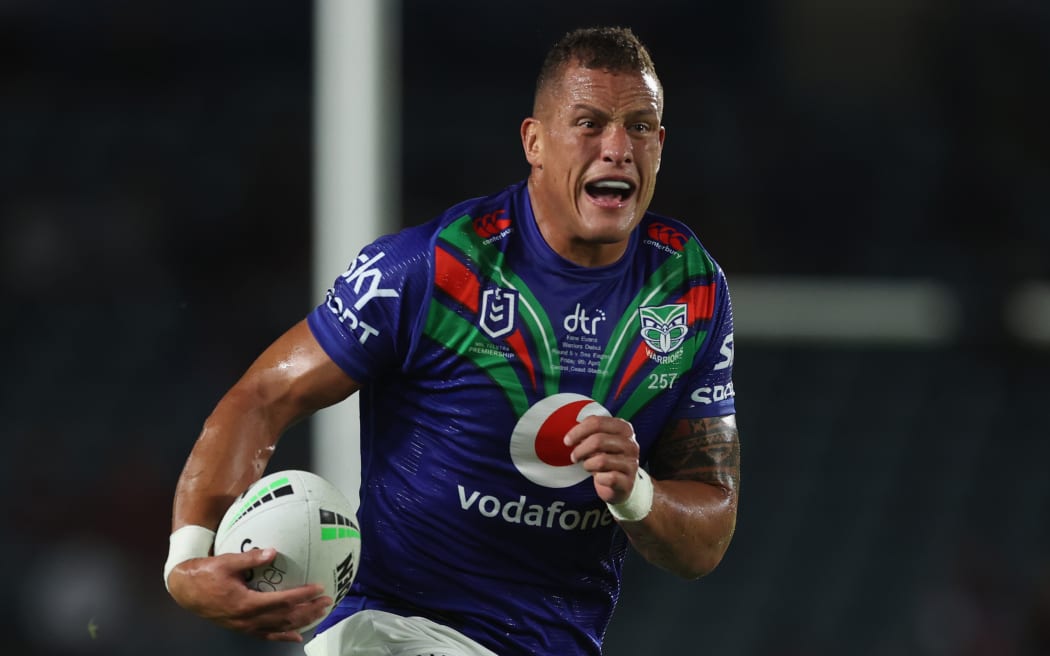 GOSFORD, AUSTRALIA - APRIL 09: Kane Evans of the Warriors in action during the round five NRL match between the New Zealand Warriors and the Manly Sea Eagles at Central Coast Stadium, on April 09, 2021, in Gosford, Australia. (Photo by Ashley Feder/Getty Images)
