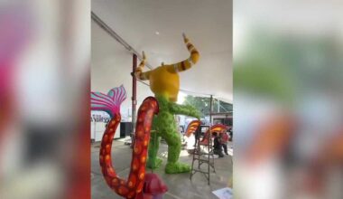 Mexican sculptures bring fantastical creatures to Route 66 in Albuquerque