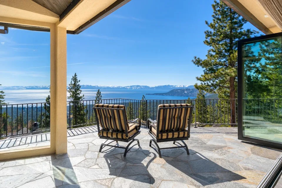 “What is offered here is the chance to own a piece of American music history, set above one of the world’s most celebrated lakes,” a listing for the property said. Habitat Team
