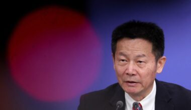 China urges fund managers to support innovation, warns against concept hype