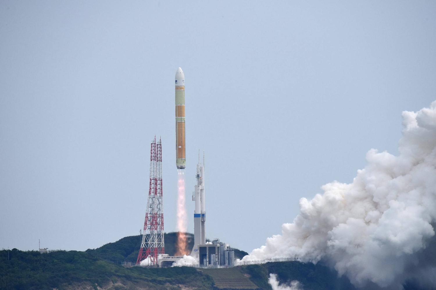 Japan successfully launches H3 rocket