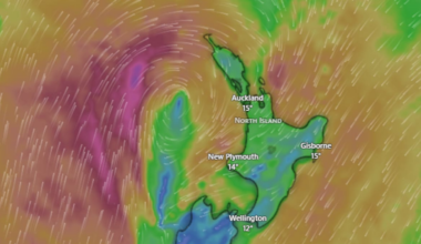 Heavy rain, severe gales, thunderstorms bearing down on top of North Island from tropics