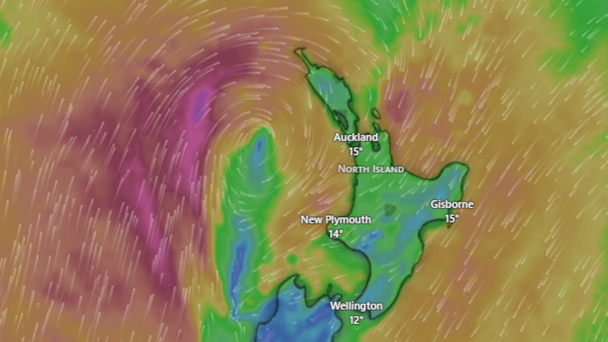 Heavy rain, severe gales, thunderstorms bearing down on top of North Island from tropics