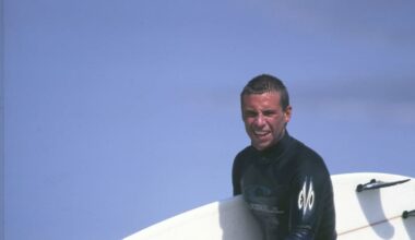 Kiwi surfing great Troy Hirst mourned by Muriwai and Māori Bay communities