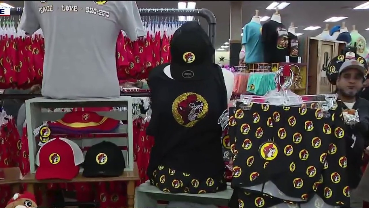 Beaver Fever: Buc-ee's fans celebrate opening of 1st Arizona location