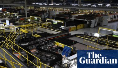 Britain ‘faces deindustrialisation’ without relief from high energy prices, survey warns | Manufacturing sector