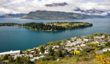 Australian developer behind Queenstown gondola proposal faces fury at public meeting