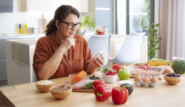 A registered dietitian wants women over 40 to focus on these five nutrition goals for long-term health