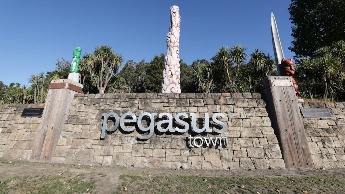 Pegasus Golf Course petition hits 10,000 signatures as fight grows