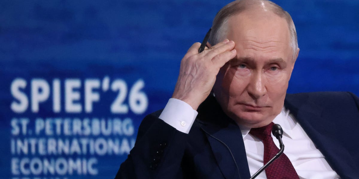Russia Is Getting Richer From Oil, but Growth Is Still Slowing: Goldman