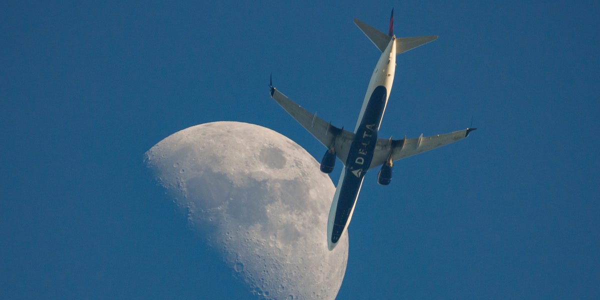 Forget AI. Citrini Sees Hot Trades in Planes, Boomers, and Stadiums