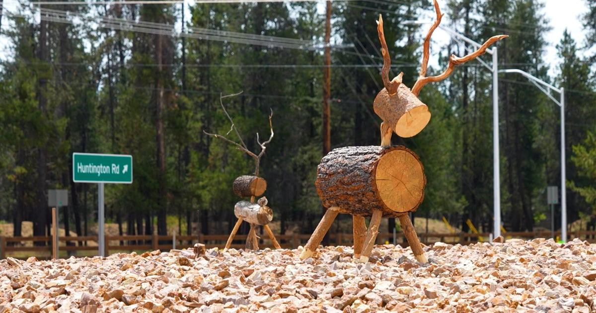 Three Rivers roundabout art mystery keeps changing | La Pine / Sunriver News