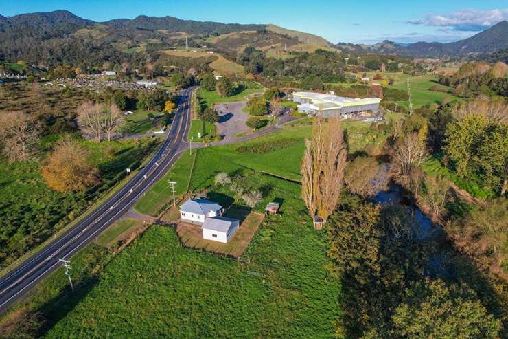 A character home at 7362 State Highway 2, in Karangahake, Waiakto, is being sold at auction with a <img reserve. Photo / Supplied