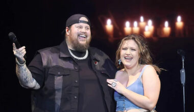 Jelly Roll's Daughter Bailee Surprises Him on Stage, Fans Request a 'Refund'