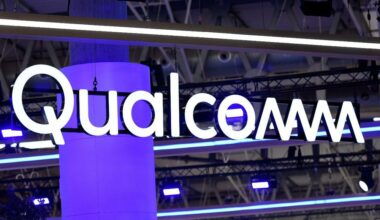 QCOM Stock Jumps Over 4% — Qualcomm Reportedly Eyes Tenstorrent Acquisition To Power AI Chip Ambitions
