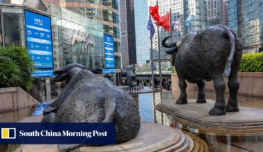 Hong Kong stocks struggle as mainland China markets ride AI wave