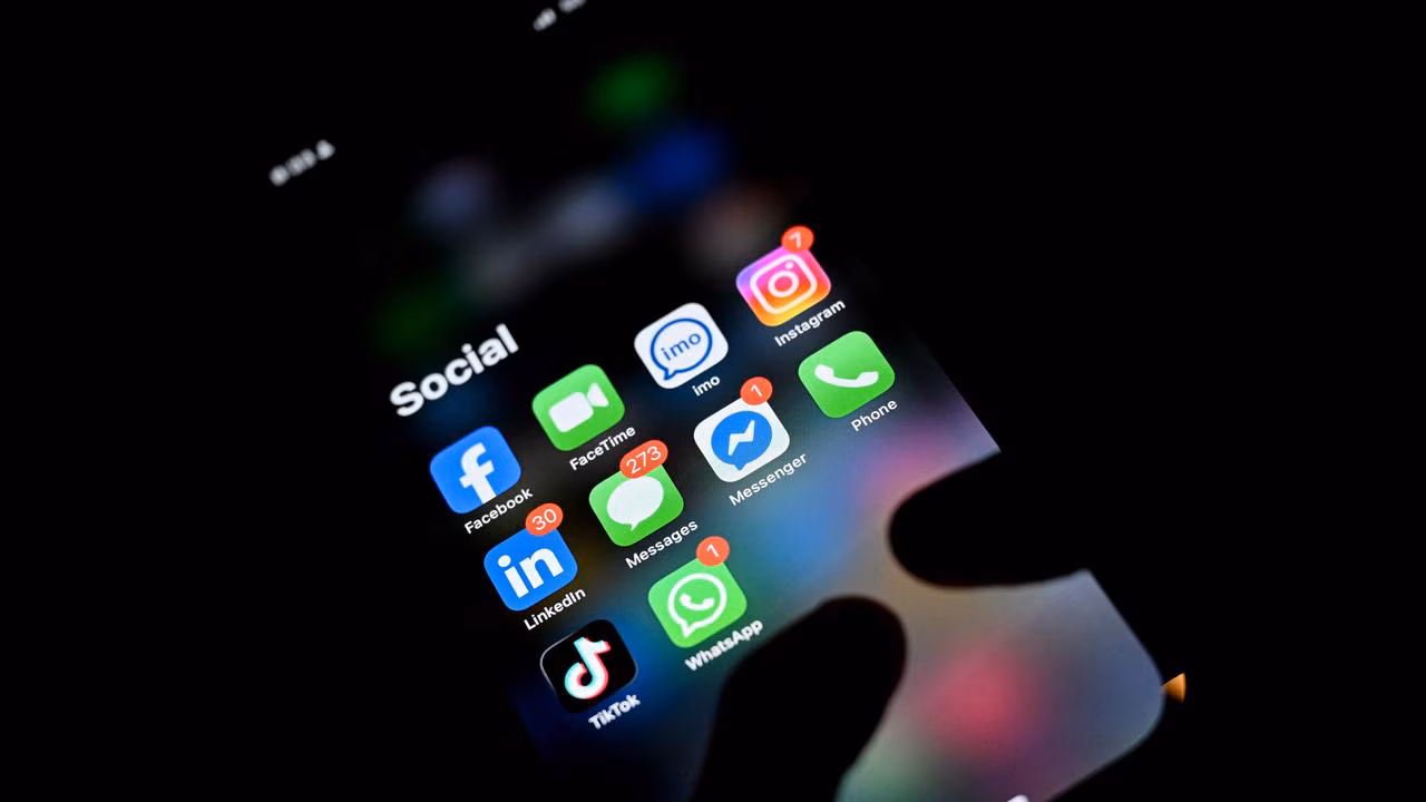 New data reveals how online issues are hurting Australians’ mental health