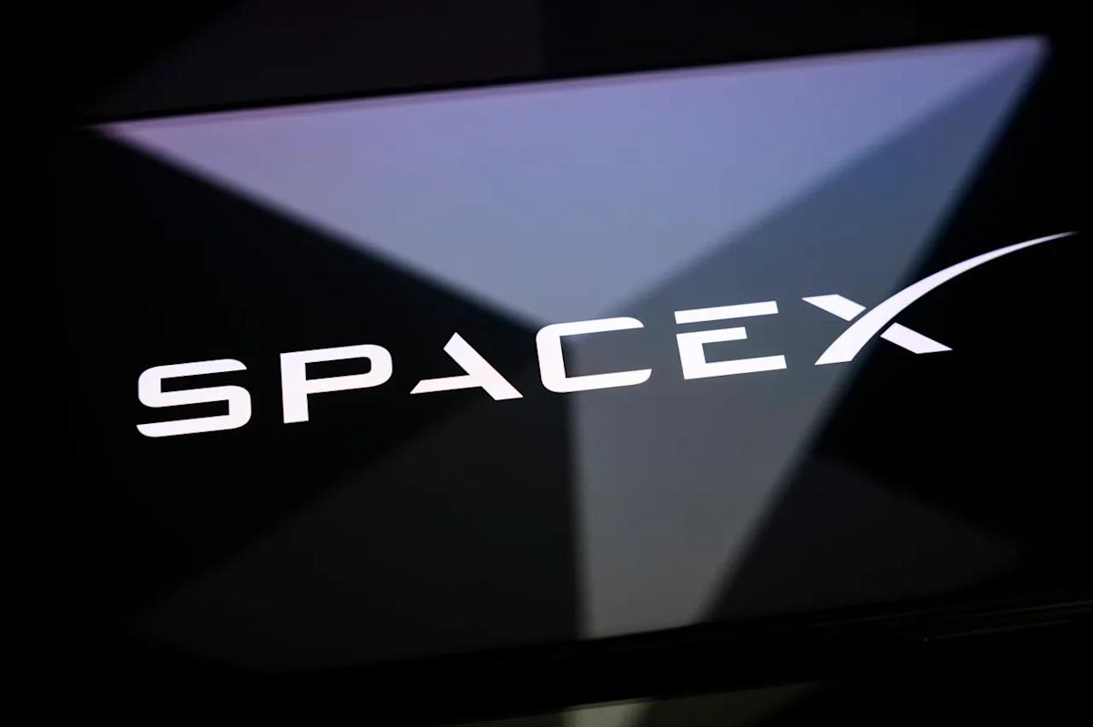 Elon Musk's 'Bestie' Calls SpaceX’s Cursor Deal The Best Acquisition Since Instagram, YouTube: Here's The Revenue Test Ahead
