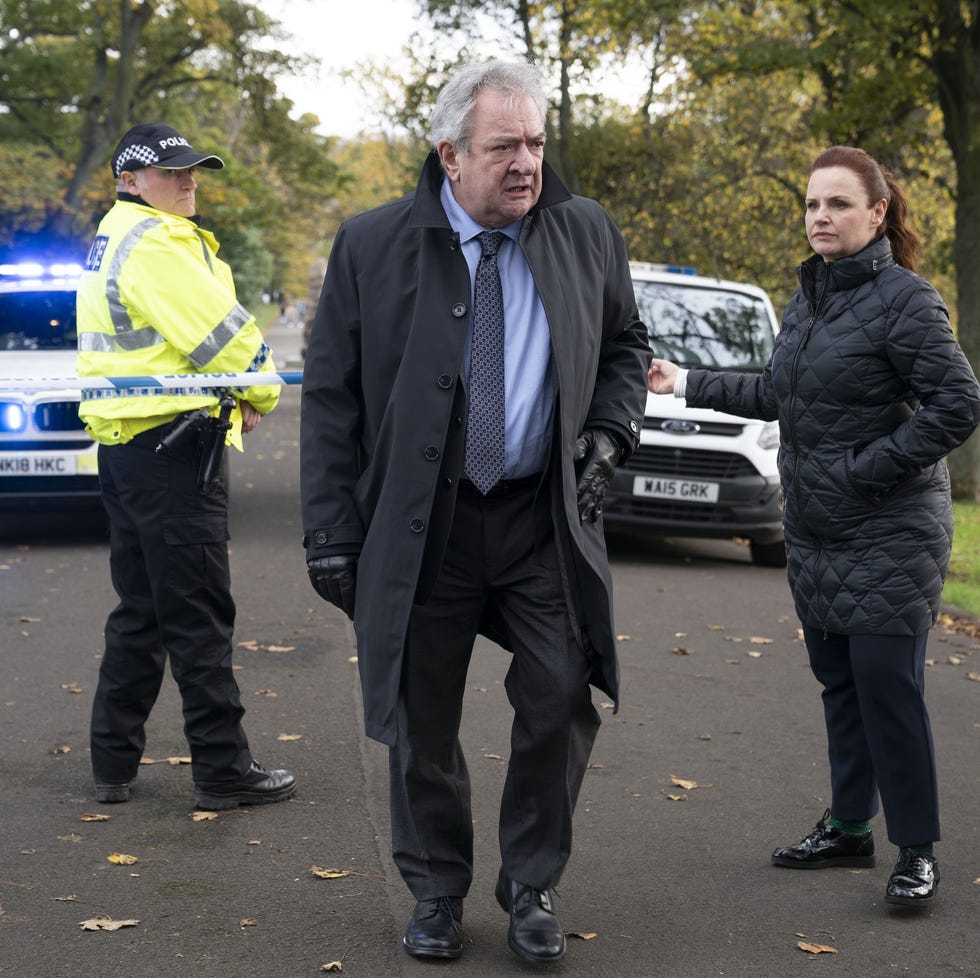 buccaneer foritv/itvxcrime series 2episode 5pictured:ken stott as bob toal.this photograph is (c) itv plc and can only be reproduced for editorial purposes directly in connection with the programme or event mentioned above, or itv plc. this photograph must not be manipulated [excluding basic cropping] in a manner which alters the visual appearance of the person photographed deemed detrimental or inappropriate by itv plc picture desk. this photograph must not be syndicated to any other company, publication or website, or permanently archived, without the express written permission of itv picture desk. full terms and conditions are available on the website www.itv.com/presscentre/itvpictures/termsfor further information please contact:patrick.smith@itv.com