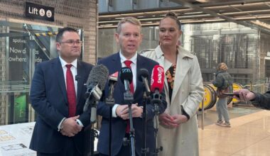Labour reveals public transport fare cap in long-awaited election policy - Stuff