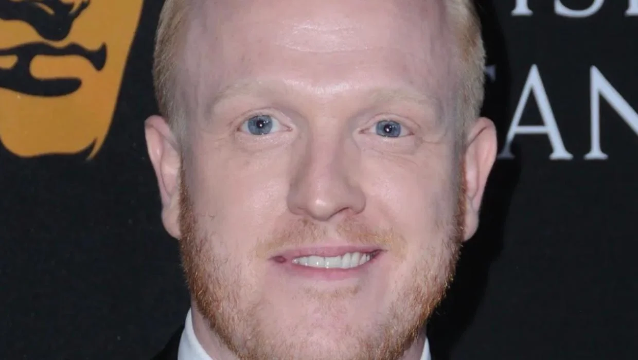Family pays tribute after Twin Peaks actor Owain Rhys Davies dies at 44 - Stuff