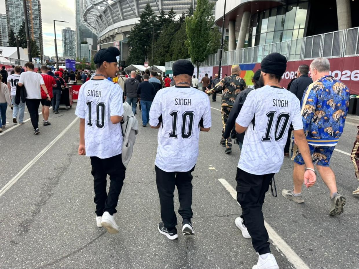 How the All Whites' World Cup exit led me to Canadian Bears, a Trump coffin and a FIFA conspiracy - Stuff