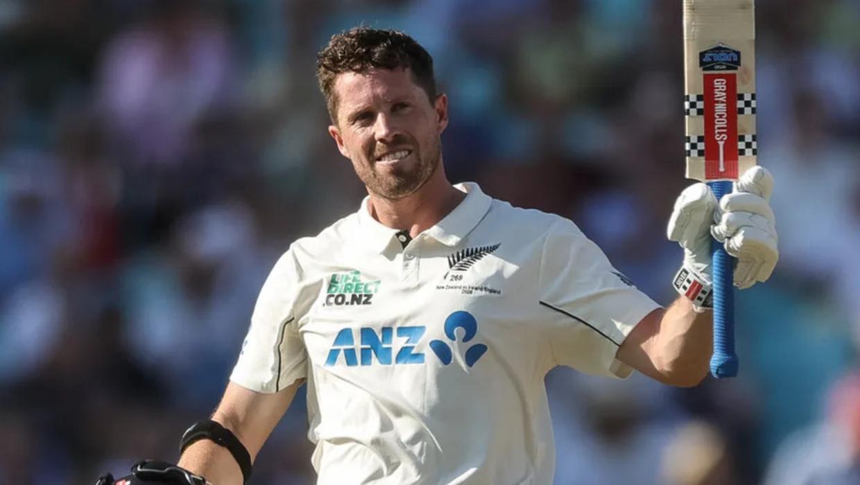 Henry Nicholls drives Black Caps towards test victory with comeback ton against England - Stuff