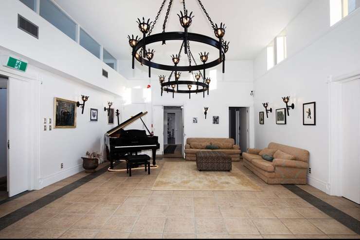 The castle at 430 Hawkins Hill Road, in Brooklyn, once housed Woofington’s, a luxury hotel for dogs. Photo / Supplied
