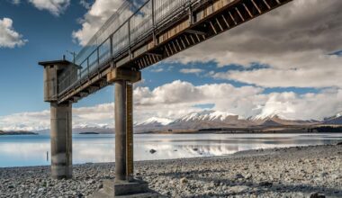 NZ is running out of gas - but is it really wise to spend billions on an LNG terminal?