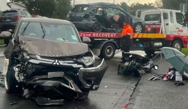 Three injured after crash between bus and cars on Te Atatū Rd in West Auckland